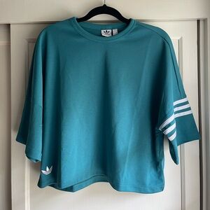Adidas Adicolor T-Shirt in Arctic Fusion/White Size Large